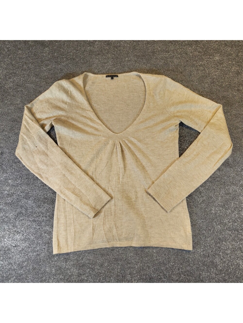 Theory Women's Beige Long Sleeve V-Neck Pleated Knit Top Sweater Size S Small